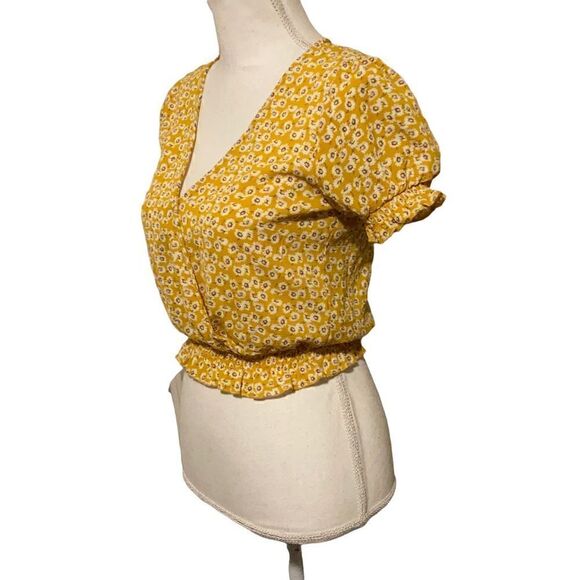 One Clothing Floral Crop Top - Picture 3 of 5